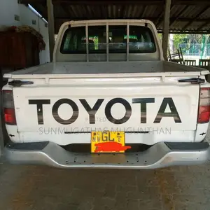 Toyota Hilux 2001 Pickup (Used)