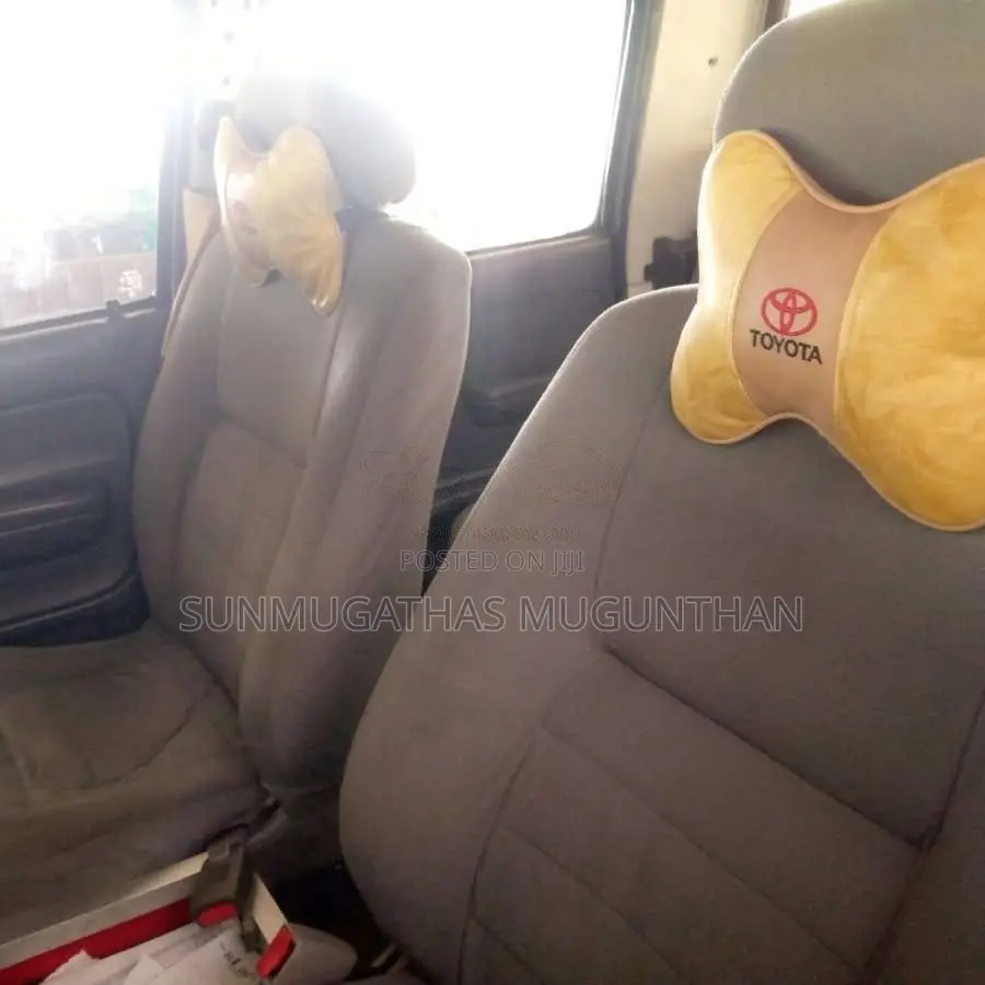 Toyota Hilux 2001 Pickup (Used)