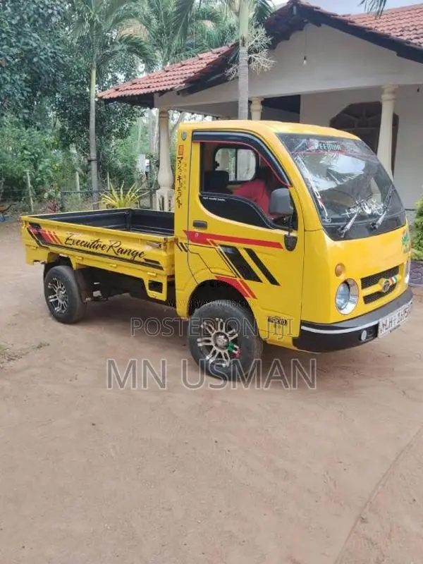 Tata Dimo Batta 2010 Lorry (Used)