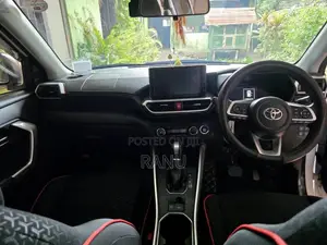 Toyota Raize 2025 SUV (Used)