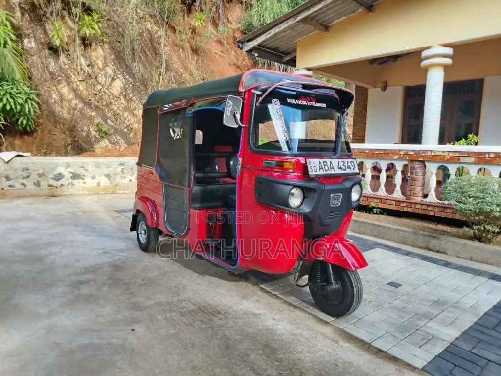 Bajaj RE 2015 Three Wheel (Used)