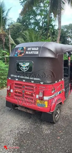 Bajaj 4 stroke 2015 Three Wheel (Used)