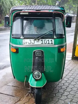 Bajaj 4 Stroke 2005 Three Wheel (Used)