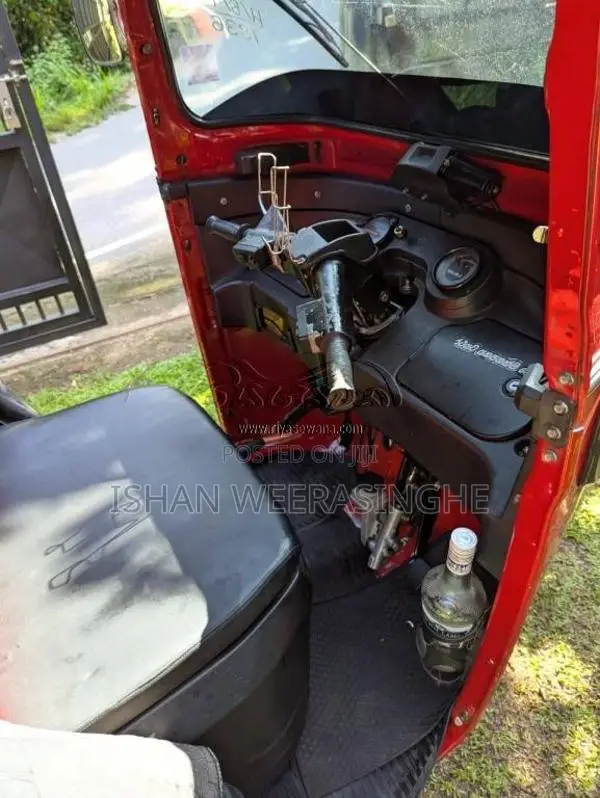 Bajaj RE 2016 Three Wheel (Used)