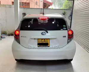 Toyota Aqua 2012 Car (Used)