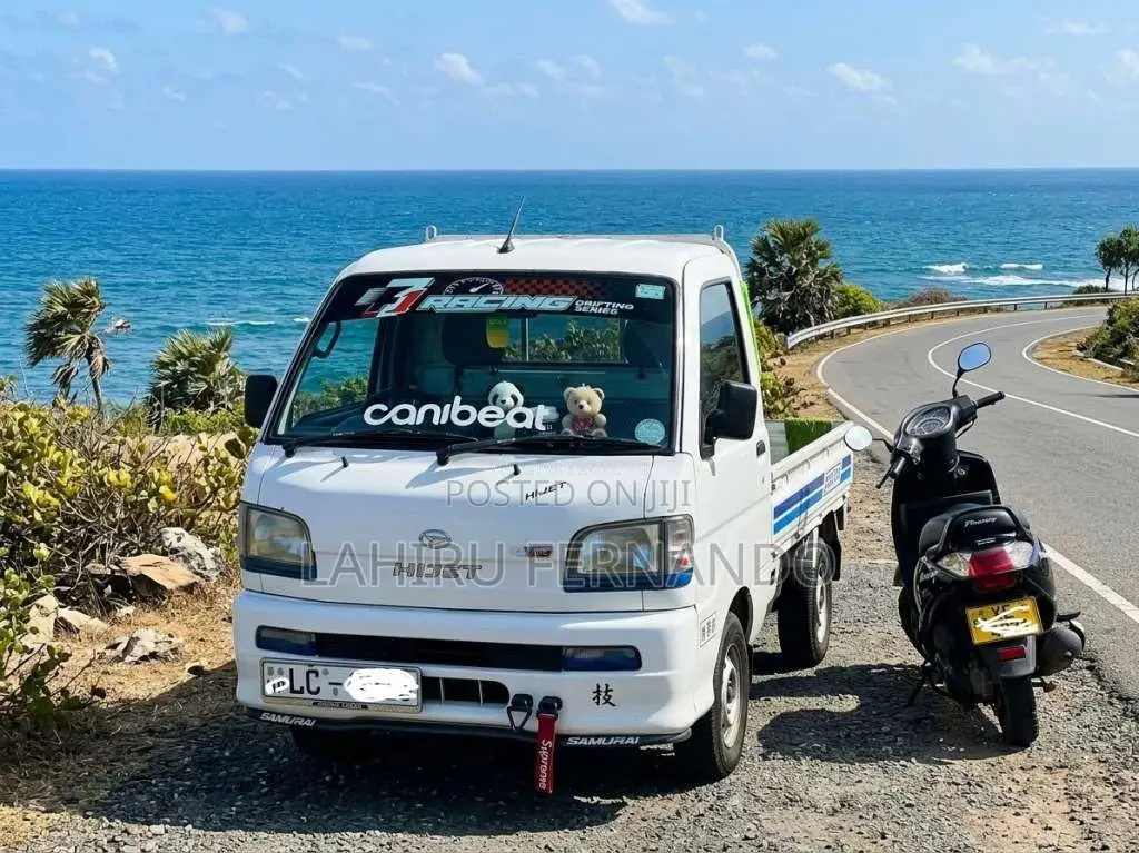 Daihatsu Hijet 2002 Lorry (Used)