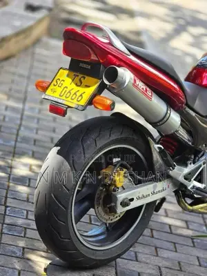 Honda Hornet 2004 Motorbike (Used)