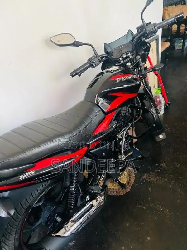 Bajaj Discover 2026 Motorbike Brand New