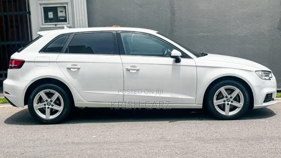 Audi A3 1.0L Turbo SPORTBACK 2017 Car (Used)