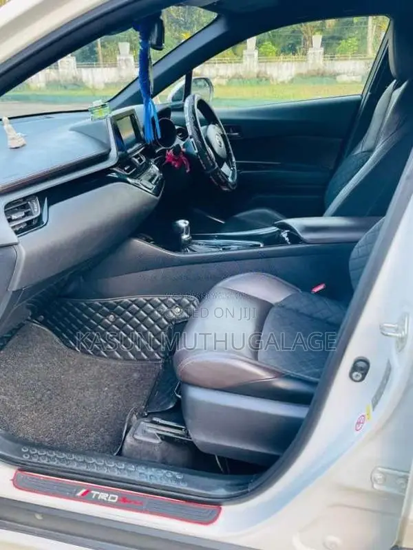 Toyota CHR 2018 SUV (Used)