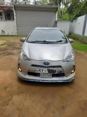 Toyota AQUA 2013 Car (Used)