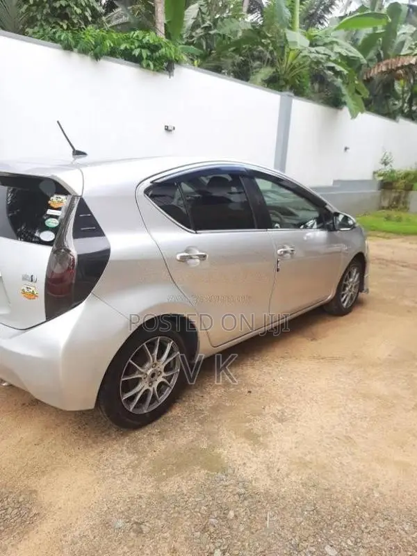 Toyota AQUA 2013 Car (Used)