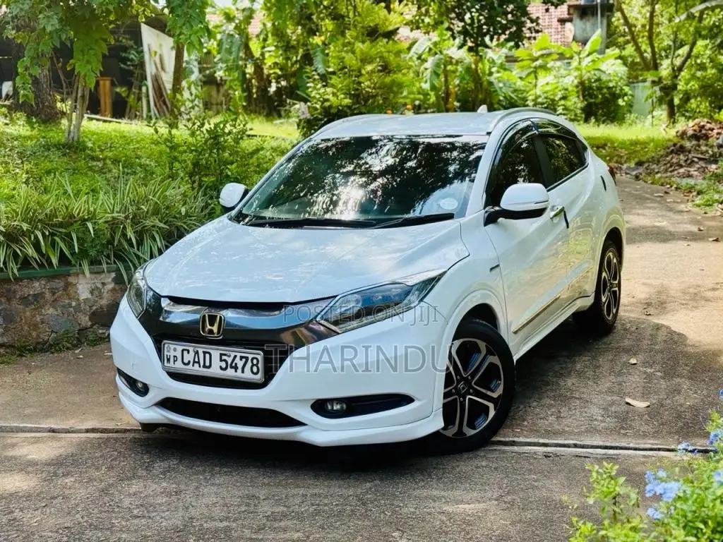 Honda Vezel 2014 SUV (Used)
