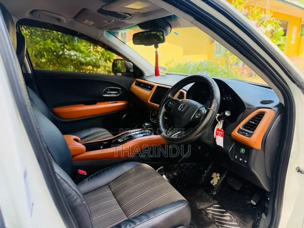 Honda Vezel 2014 SUV (Used)