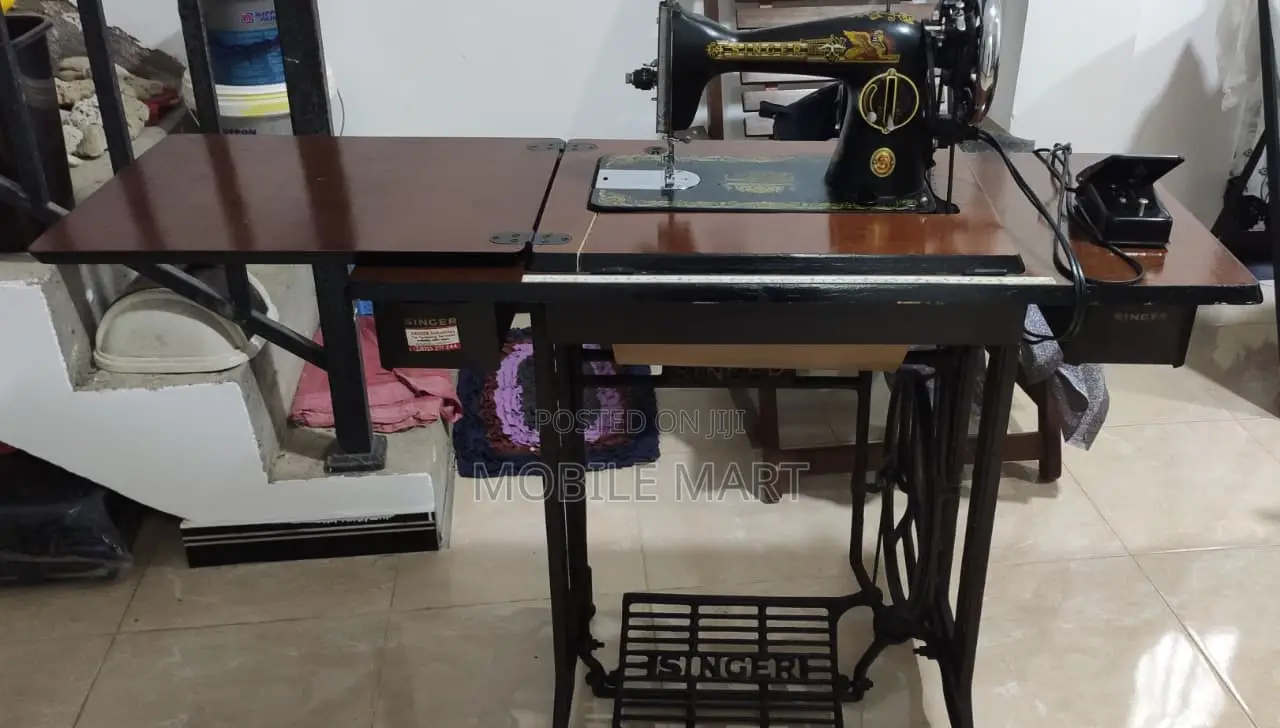 Singer Sewing Machine With Motor