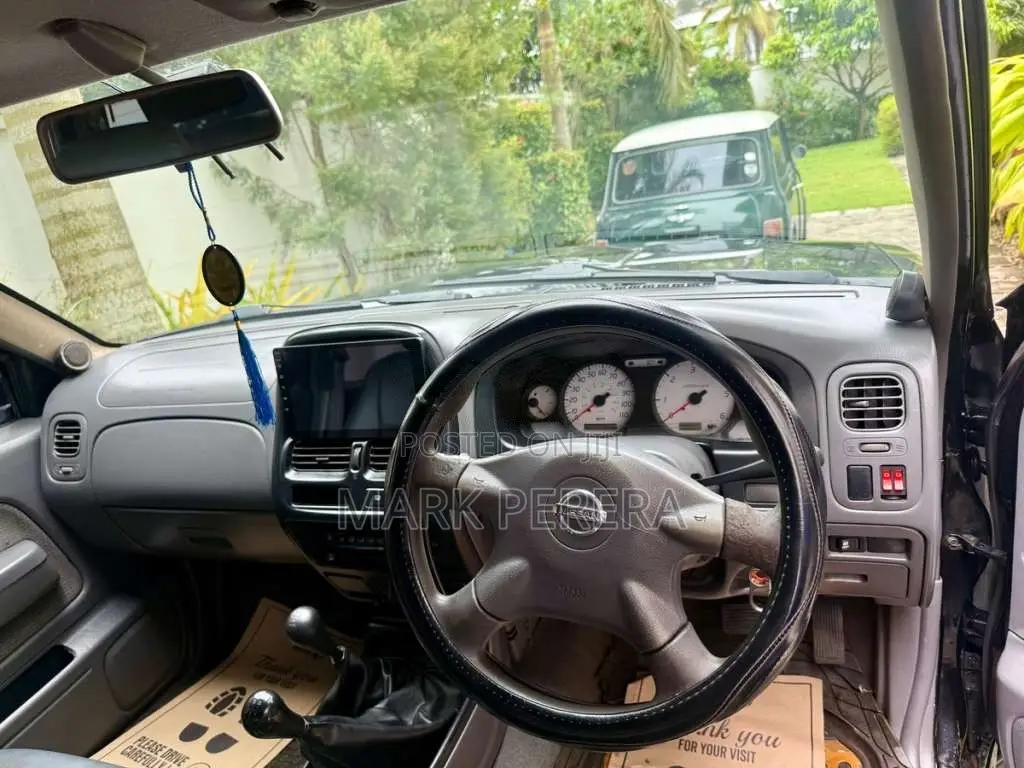 Nissan D22 2006 Pickup (Used)
