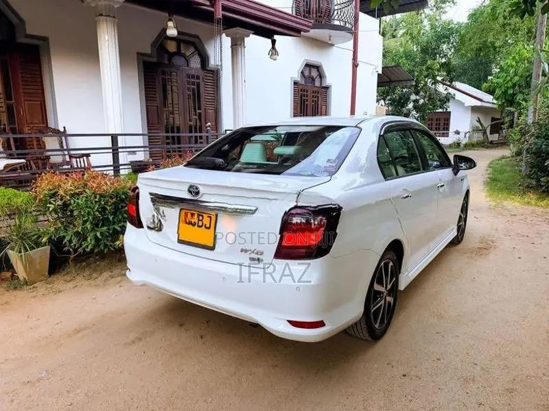 Toyota Axio 2018