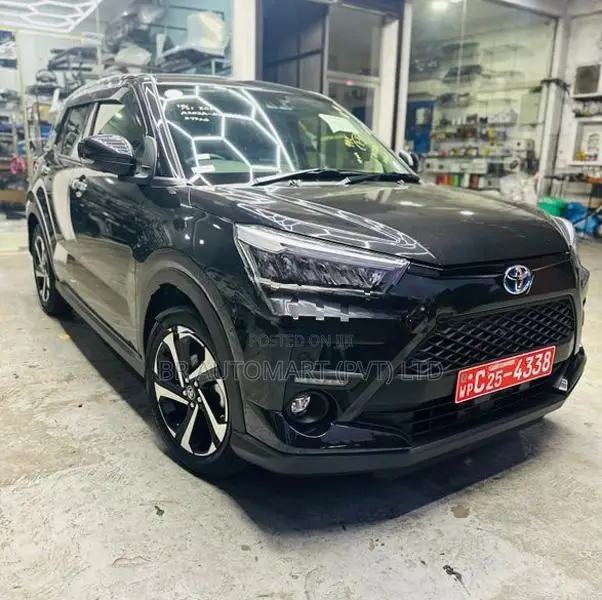 Toyota Raize Hybrid 2025