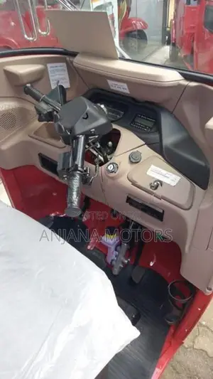 Bajaj RE EFI Model 2026