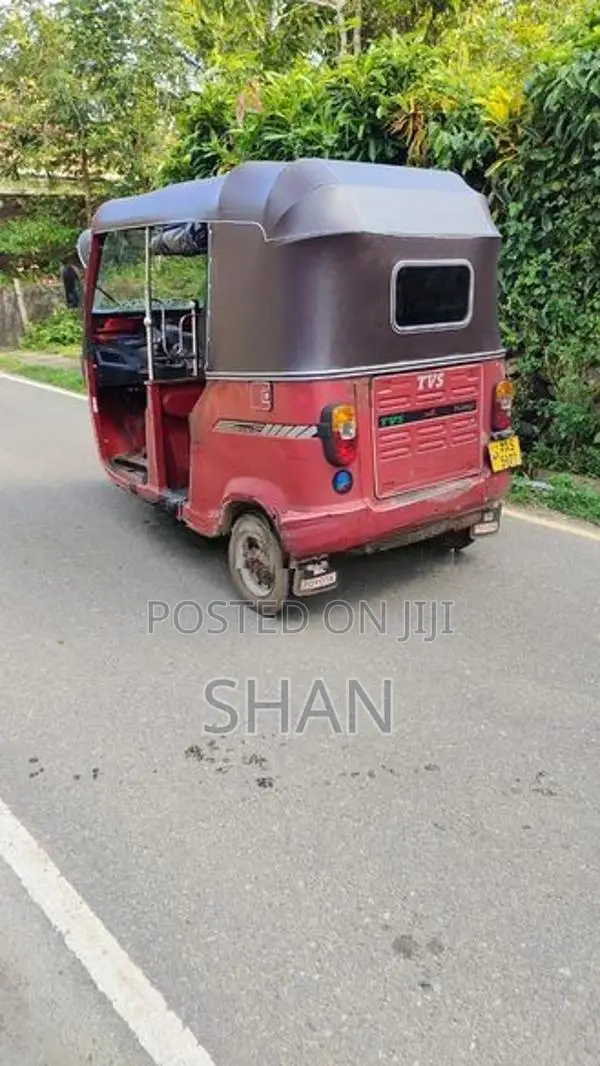 Bajaj RE 4 Stroke 2015