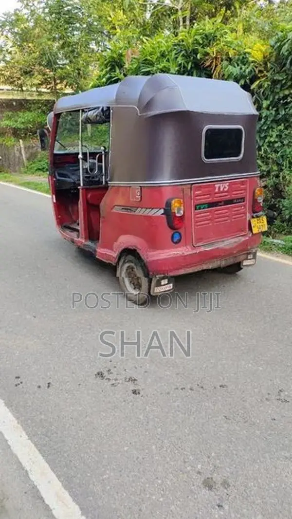 Bajaj RE 4 Stroke 2015