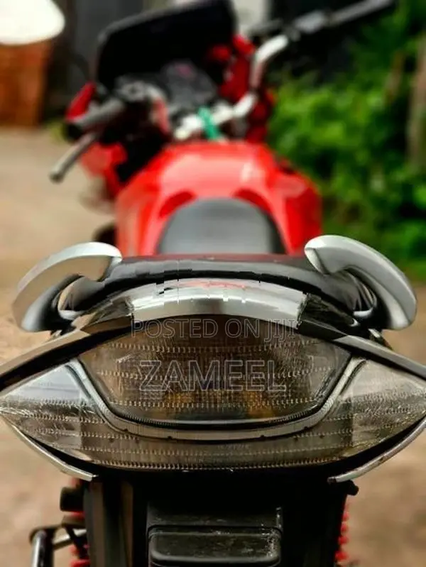Hero CBZ Xtream 2010