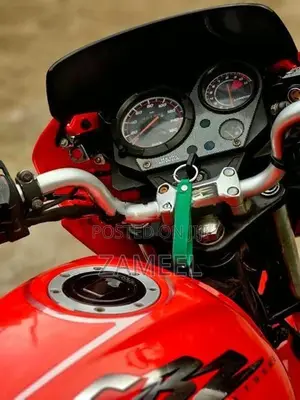 Hero CBZ Xtream 2010