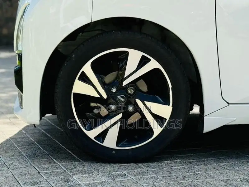 Nissan Roox High Star 2023