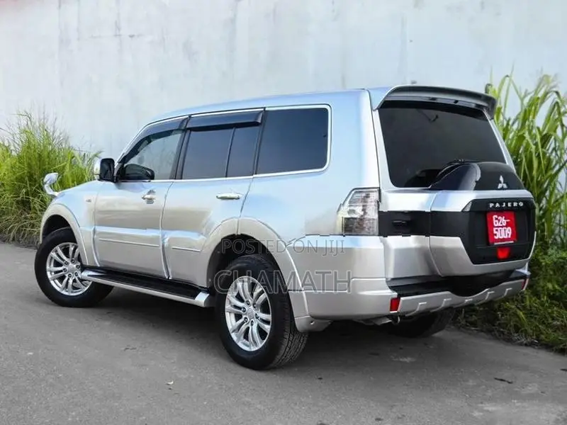 Mitsubishi Montero V93 2007