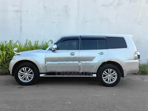 Mitsubishi Montero V93 2007