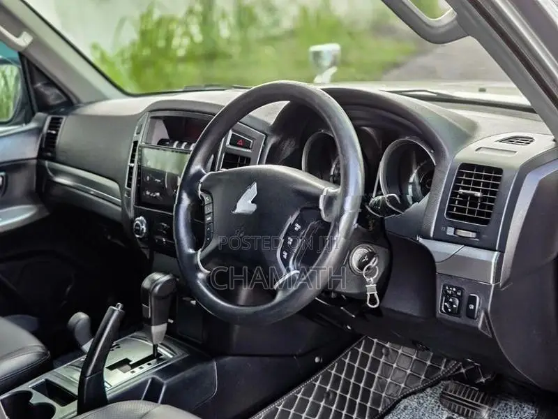 Mitsubishi Montero V93 2007