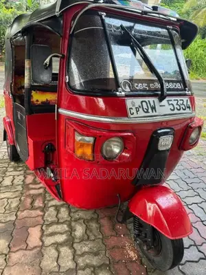 Bajaj Re 2010 Three Wheel (Used)