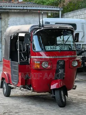 Bajaj RE 205 2012 Three Wheel (Used)
