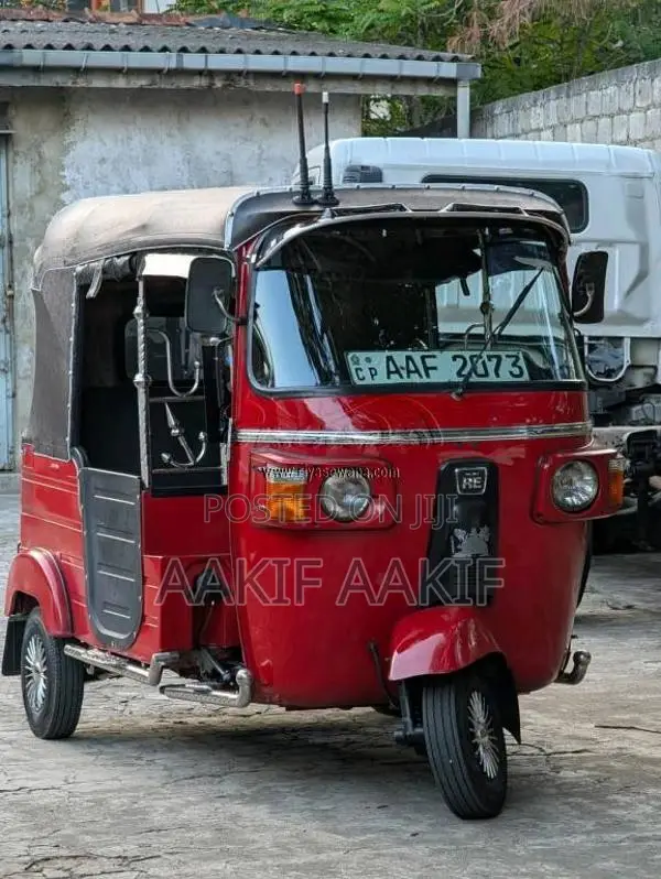 Bajaj RE 205 2012 Three Wheel (Used)
