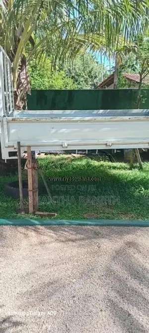 Nidan.wrnat.bongo for Lorry