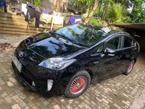 Toyota Prius 2012 Car (Used)