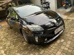 Toyota Prius 2012 Car (Used)