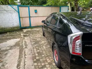 Toyota Prius 2012 Car (Used)