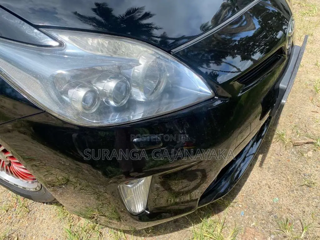 Toyota Prius 2012 Car (Used)