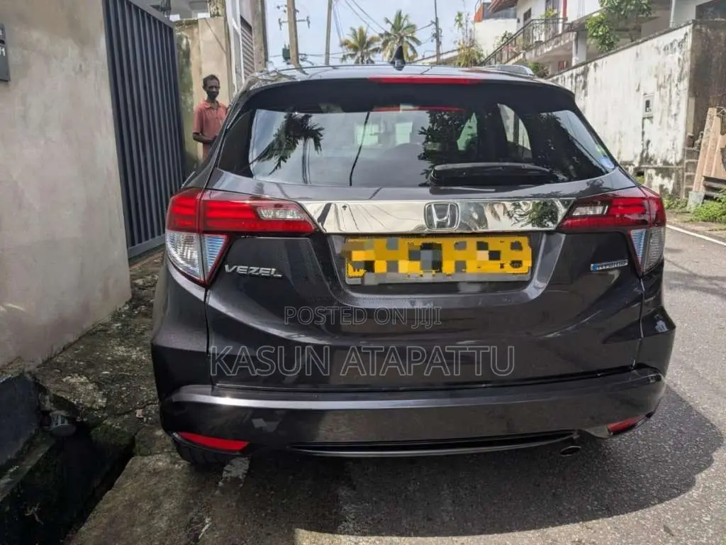Honda Vezel 2014 SUV (Used)