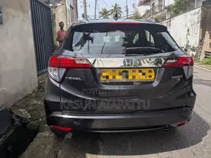 Honda Vezel 2014 SUV (Used)