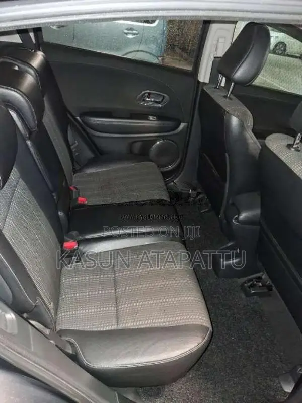 Honda Vezel 2014 SUV (Used)