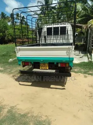 Atco KMC 2006 Crew Cab (Used)