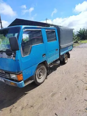Mitsubishi Canter 1979 Crew Cab (Used)