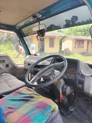 Mitsubishi Canter 1979 Crew Cab (Used)