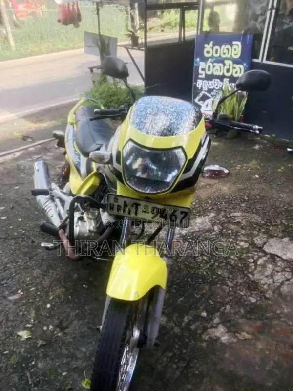 TVS Victor Glx 2004 Bus (Used)