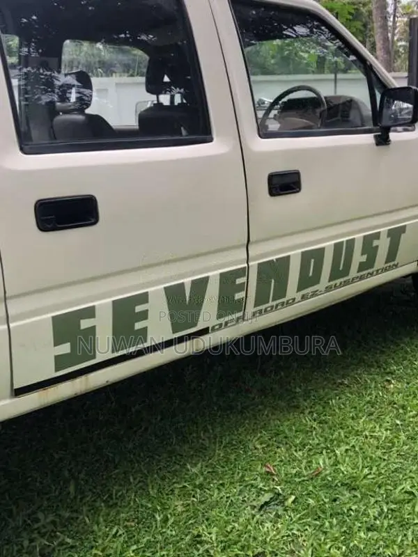 Isuzu Double Cab 1982 Pickup (Used)