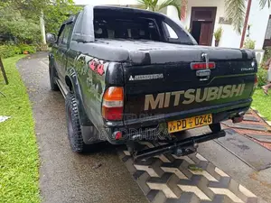 Mitsubishi L200 2006 Pickup (Used)