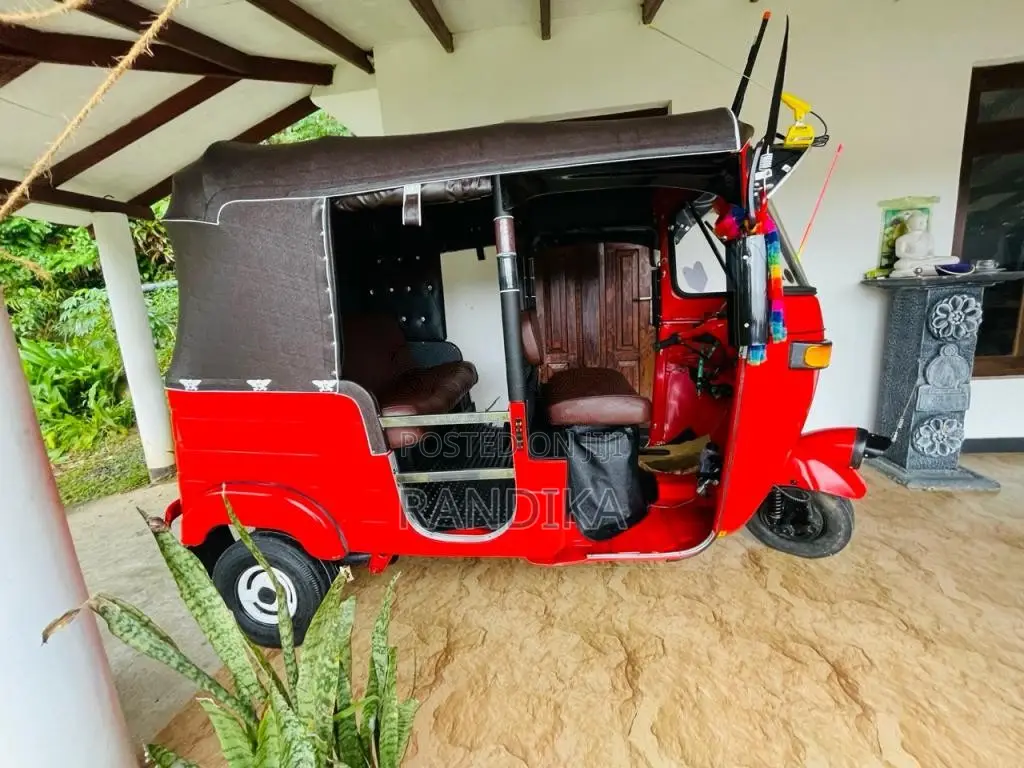 Bajaj RE 2 Stroke 2003 Three Wheel (Used)