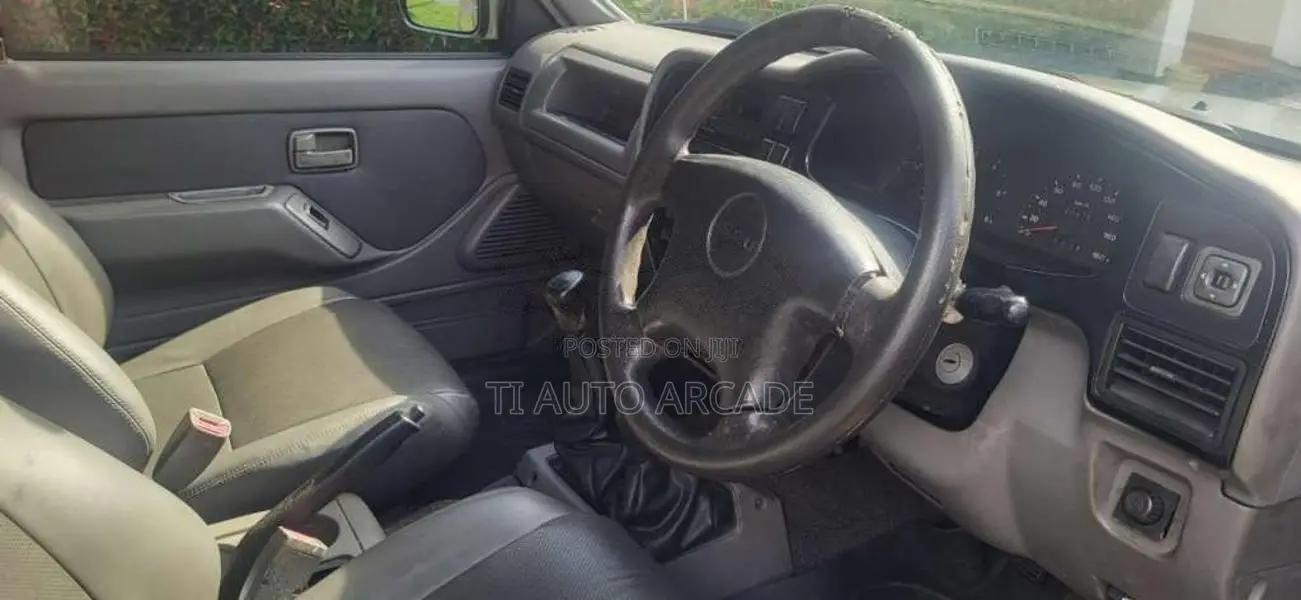 Isuzu Double Cab 2000 Pickup (Used)